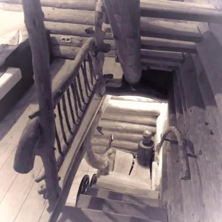 Fuste Insolite Avec Balcon Et Terrasse Dans Les Vosges - Fr-1-589-241 Lantställe *