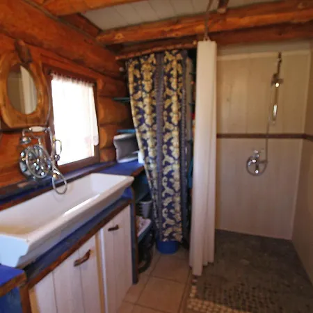 Fuste Insolite Avec Balcon Et Terrasse Dans Les Vosges - Fr-1-589-241 Holiday home *