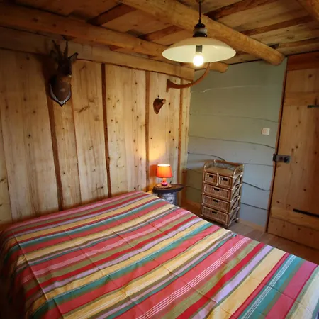 Fuste Insolite Avec Balcon Et Terrasse Dans Les Vosges - Fr-1-589-241 * Le Tholy