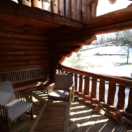 Lantställe Fuste Insolite Avec Balcon Et Terrasse Dans Les Vosges - Fr-1-589-241 *