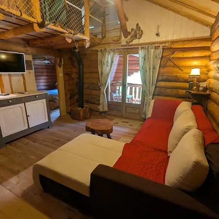 Lantställe Fuste Insolite Avec Balcon Et Terrasse Dans Les Vosges - Fr-1-589-241