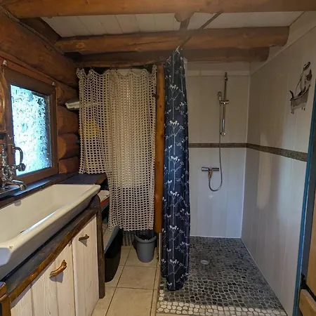 Fuste Insolite Avec Balcon Et Terrasse Dans Les Vosges - Fr-1-589-241 Lantställe Le Tholy