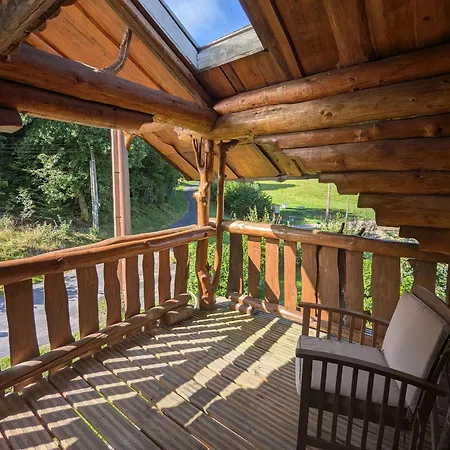 Fuste Insolite Avec Balcon Et Terrasse Dans Les Vosges - Fr-1-589-241 * Le Tholy