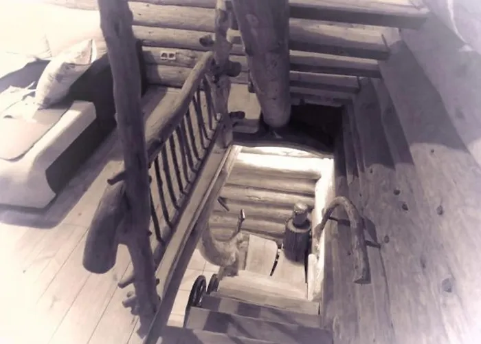 Fuste Insolite Avec Balcon Et Terrasse Dans Les Vosges - Fr-1-589-241 度假居 *