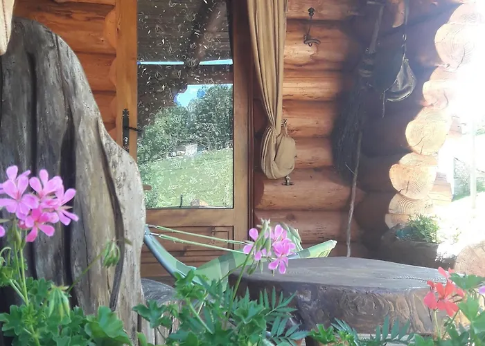 Fuste Insolite Avec Balcon Et Terrasse Dans Les Vosges - Fr-1-589-241 *