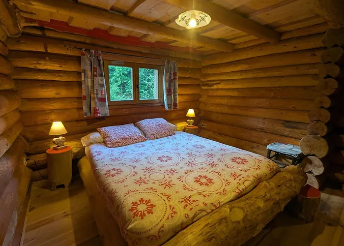 Fuste Insolite Avec Balcon Et Terrasse Dans Les Vosges - Fr-1-589-241 * 勒索里