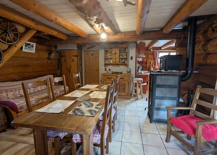 Fuste Insolite Avec Balcon Et Terrasse Dans Les Vosges - Fr-1-589-241