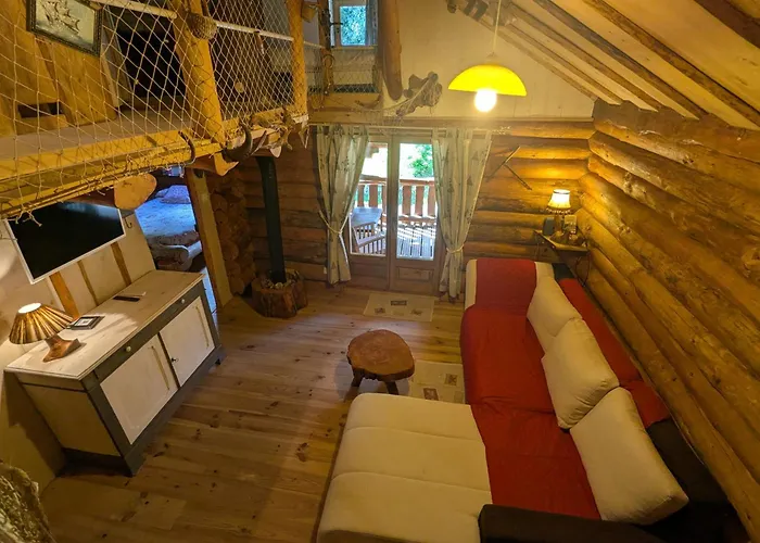 Fuste Insolite Avec Balcon Et Terrasse Dans Les Vosges - Fr-1-589-241 度假居 *